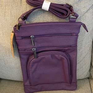 Women’s leather crossbody purse in purple